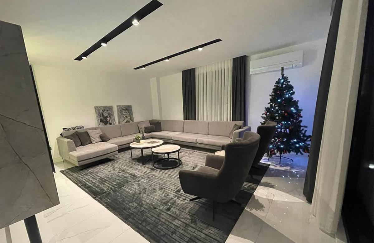 Çim Halı ve Kıvırcık Rulo Paspaslar - Dış Mekanlarda Dayanıklılık ve Şıklık